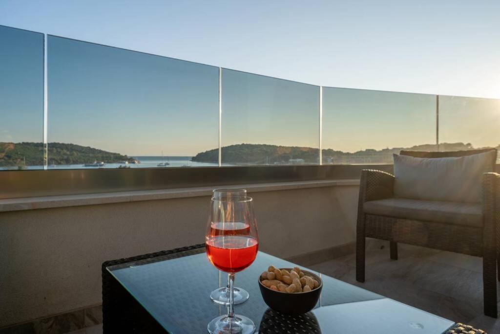 Apartment Emarin Баньоле Екстериор снимка