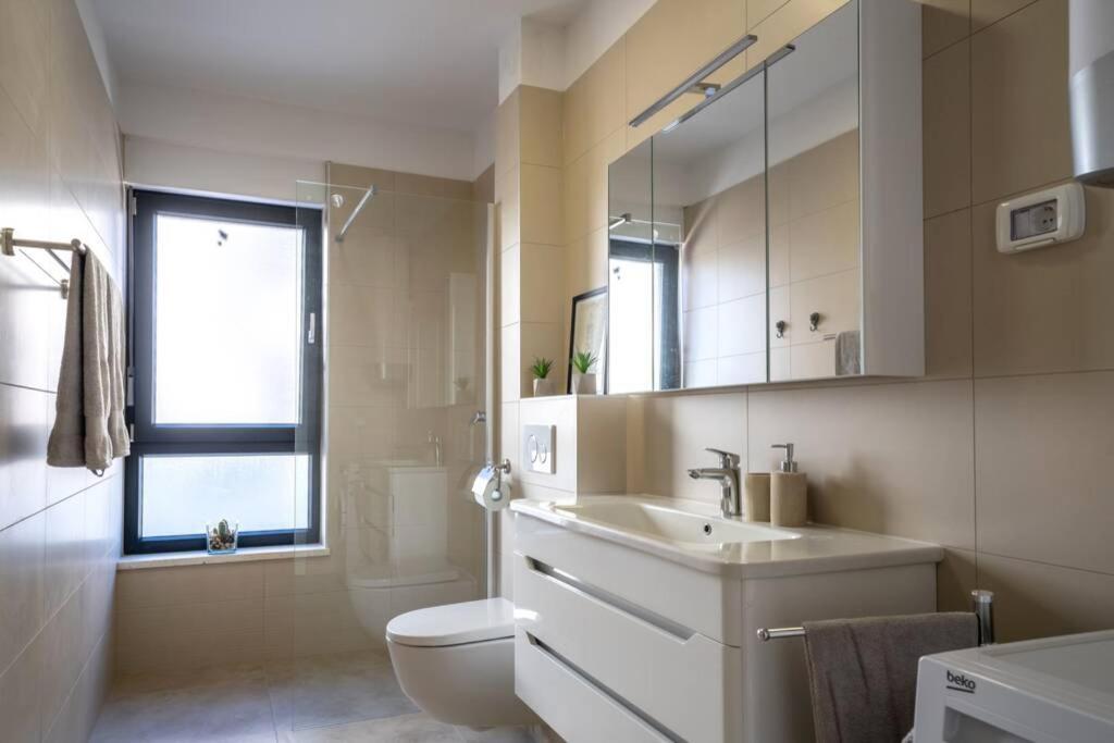 Apartment Emarin Баньоле Екстериор снимка
