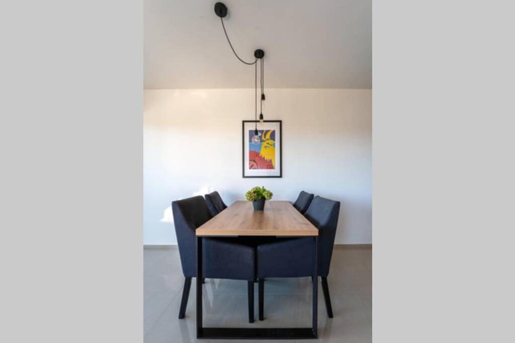 Apartment Emarin Баньоле Екстериор снимка