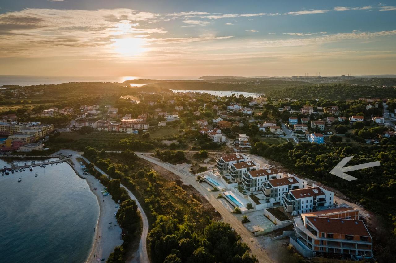 Apartment Emarin Баньоле Екстериор снимка